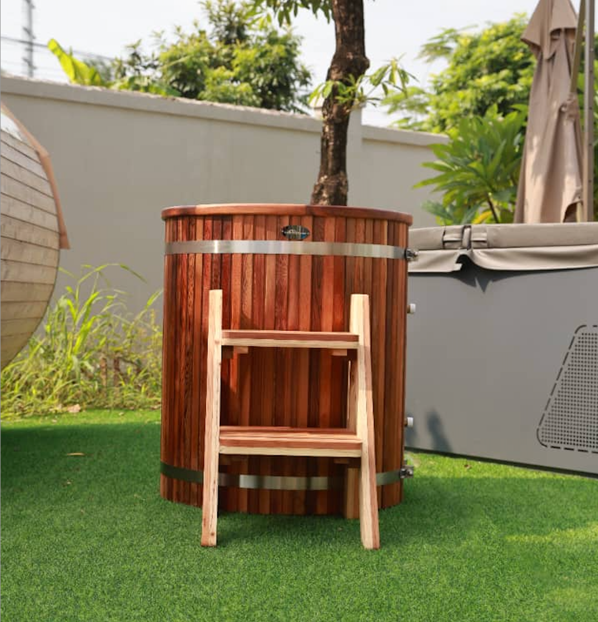 Red Cedar Barrel Cold Plunge