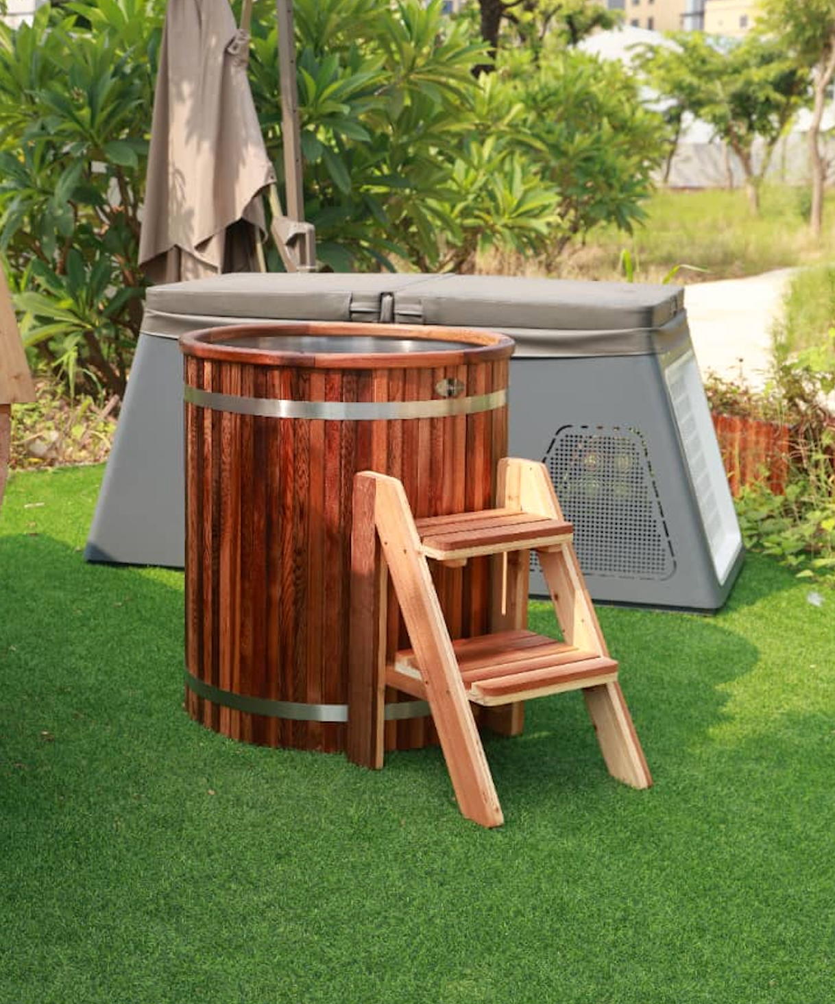 Red Cedar Barrel Cold Plunge