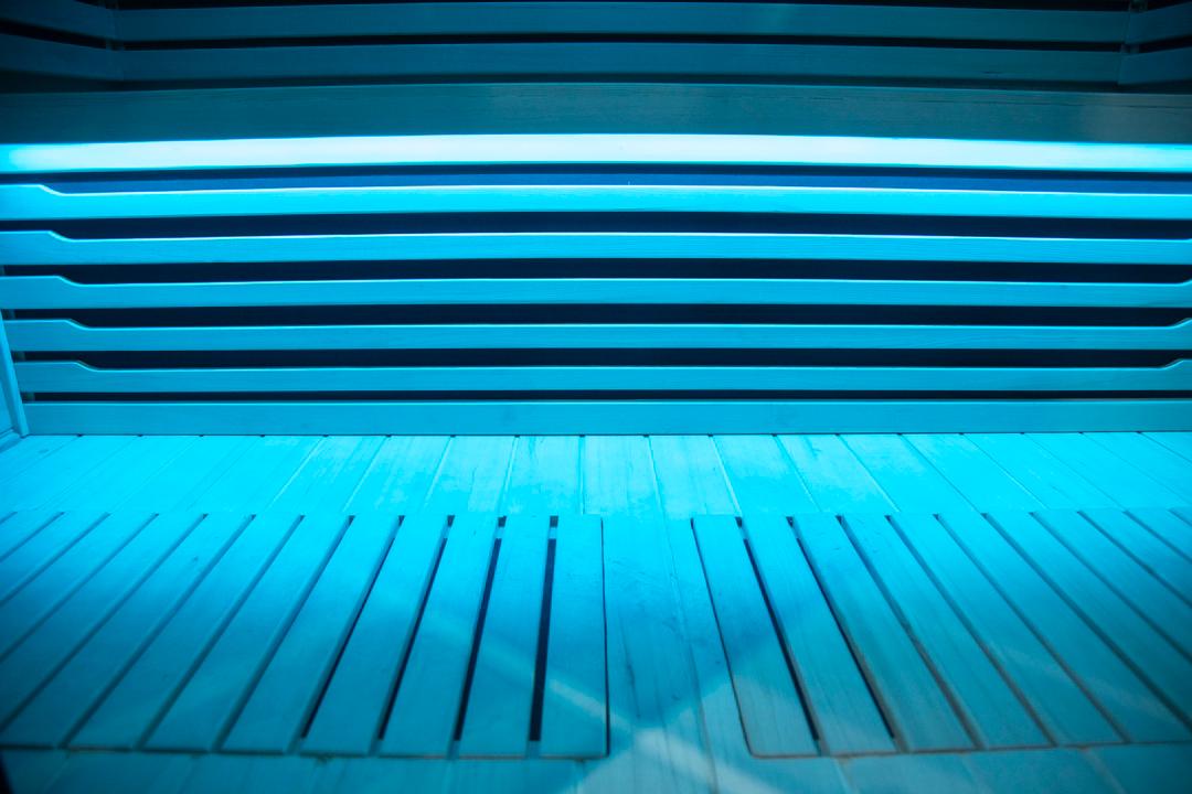 Obsidian Sauna + Black Barrel Ice bath